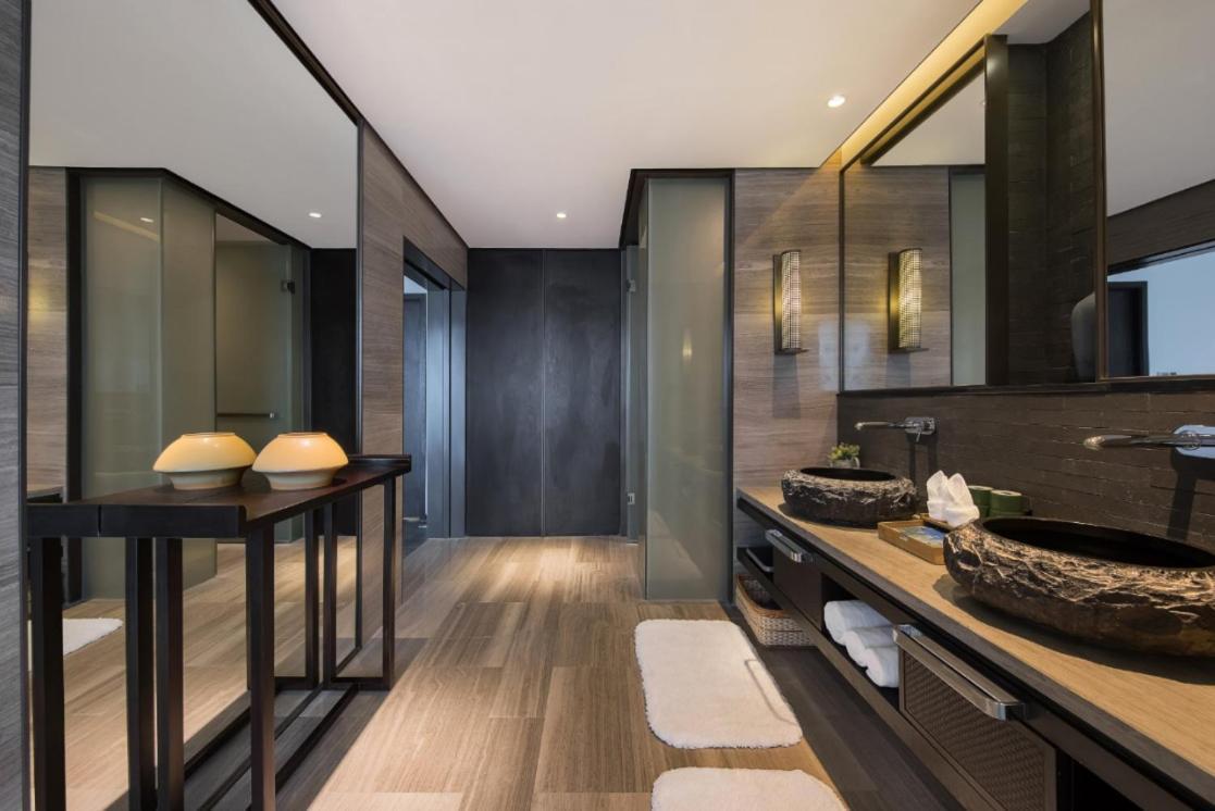 Howard Johnson Sandalwoods Resort Huizhou Huidong Екстериор снимка