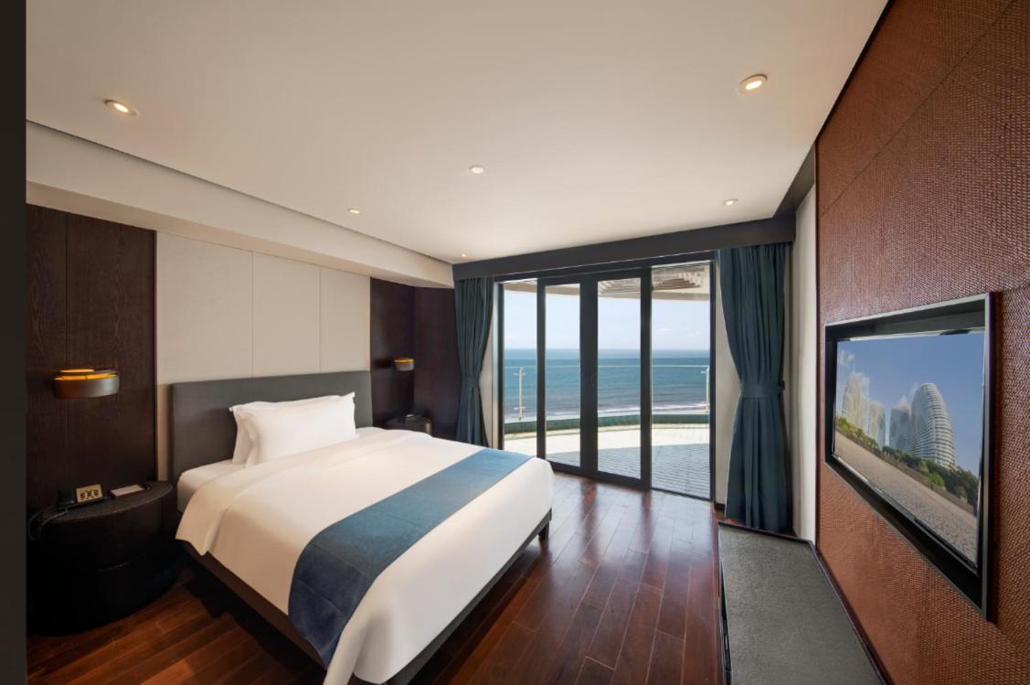 Howard Johnson Sandalwoods Resort Huizhou Huidong Екстериор снимка