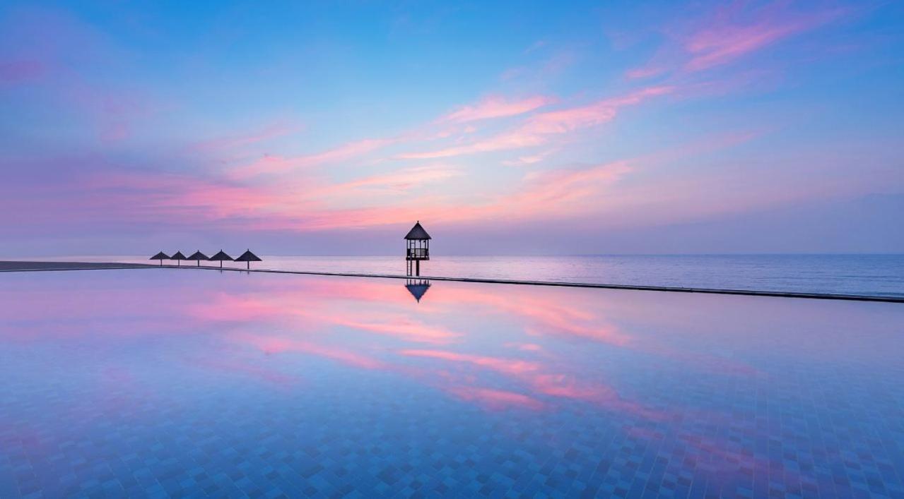 Howard Johnson Sandalwoods Resort Huizhou Huidong Екстериор снимка